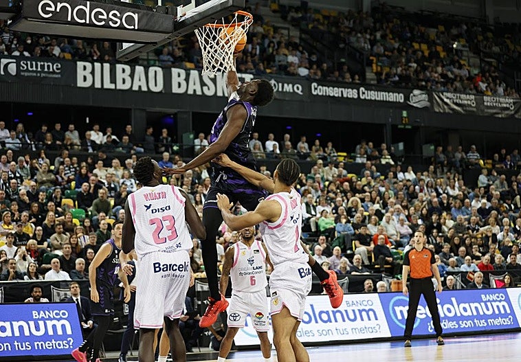 Victoria contra viento y marea